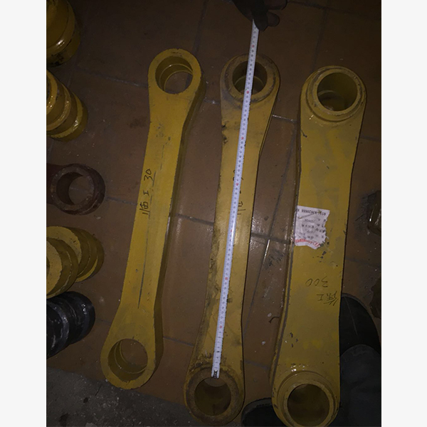 鹤岗临工拉杆30套